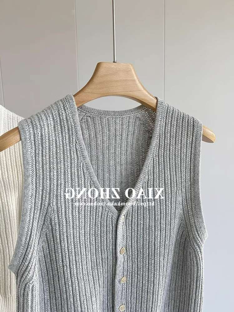 40代ファッション レディース シンプルリブニットベスト