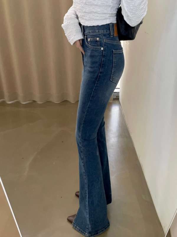 40代ファッション レディース フレアスリットデニムパンツ