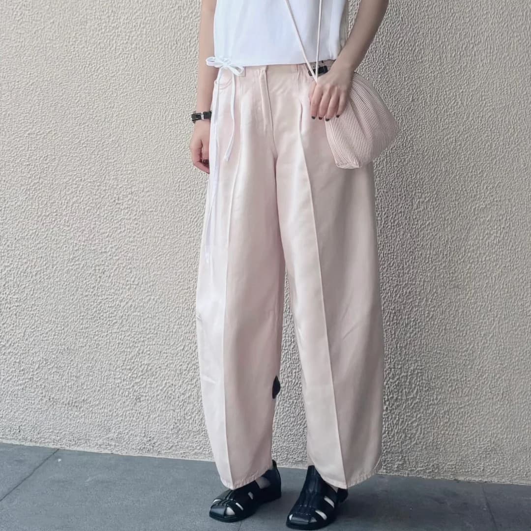 40代ファッション 紐付きワイドシルエットパンツ
