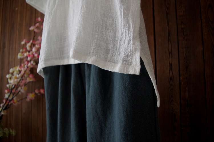 40代ファッション レディース ナチュラルリネンワンピース with フィッシュペンダント