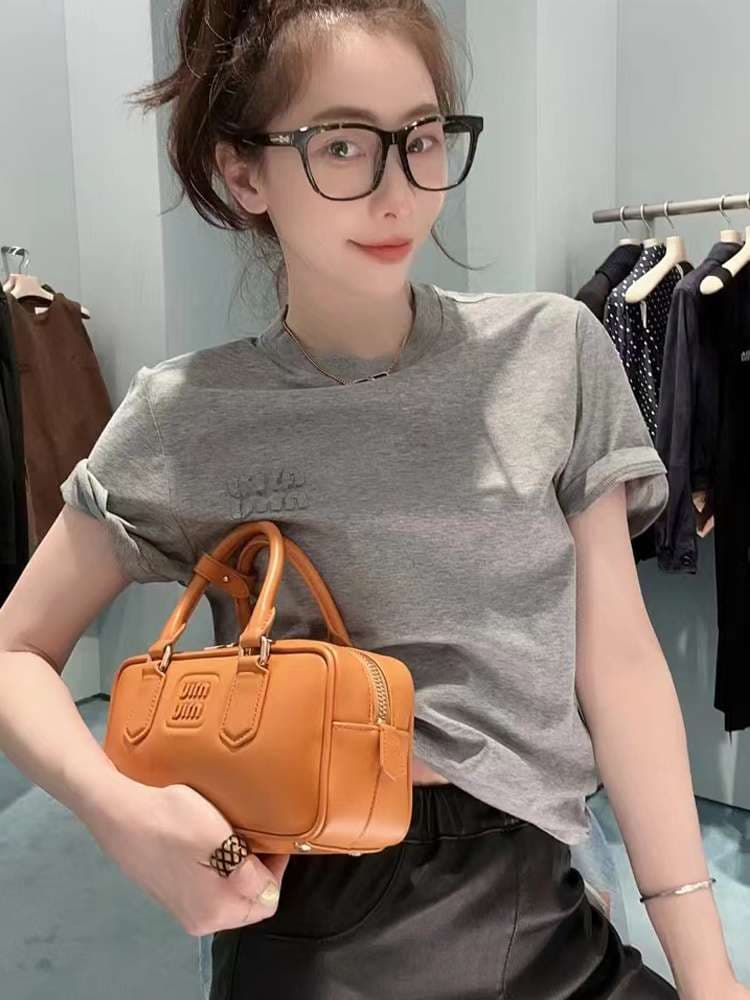 40代ファッション レディース エレガントカジュアル Tシャツ