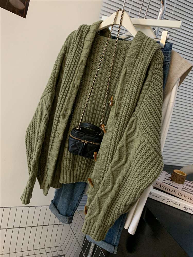 40代レディースファッション ケーブル編みカーディガン