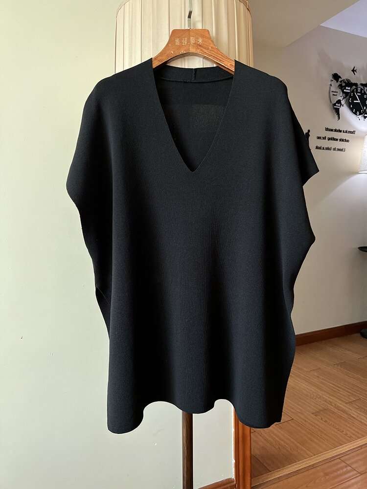 40代ファッション レディース ゆったりシルエットのVネックプルオーバー