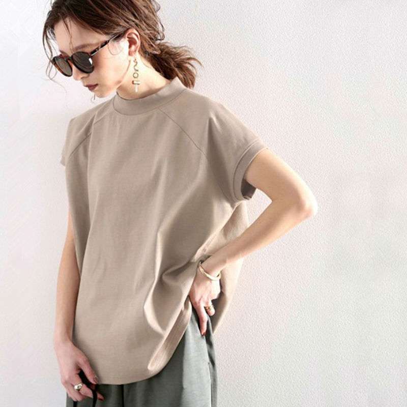 40代ファッション レディース 大人のためのゆったりモックネックTシャツ