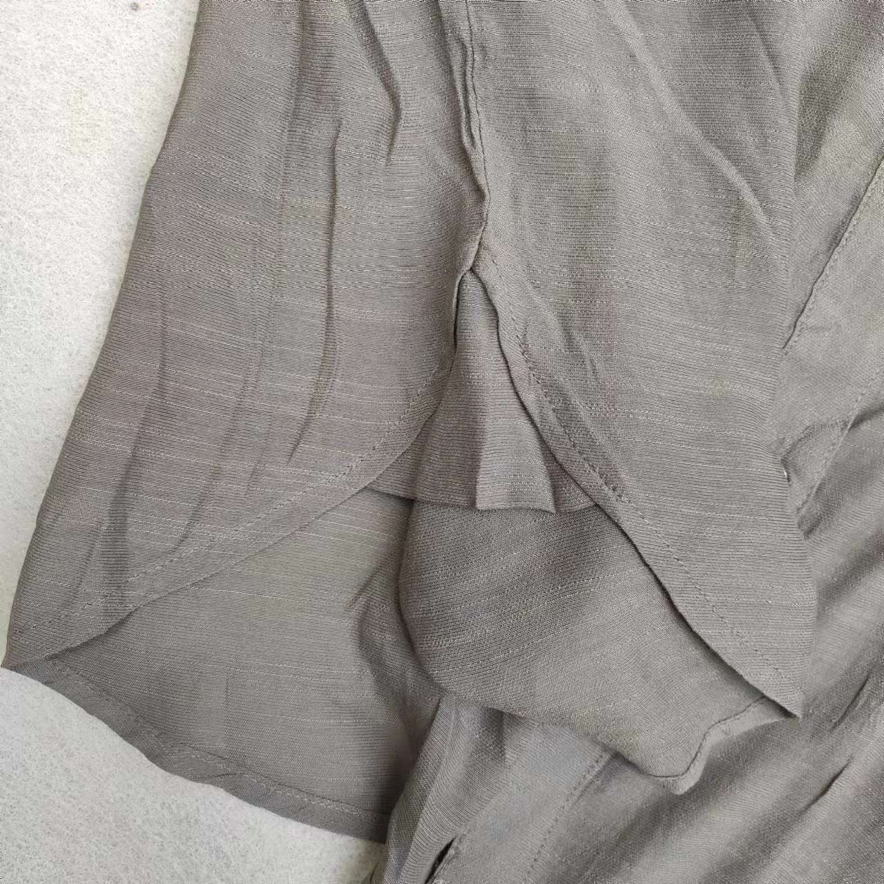 40代ファッション レディース ゆったりシルエットの半袖ブラウス