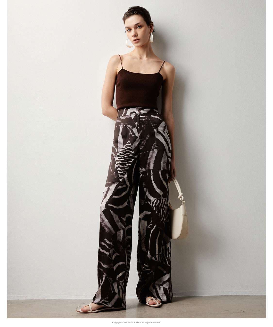 40代ファッション レディース エキゾチック ワイドパンツ