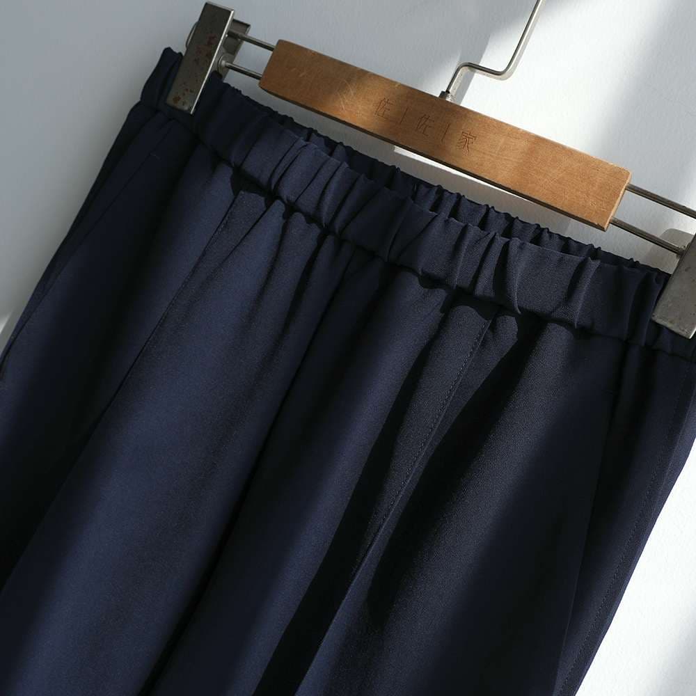 40代ファッション レディース リラックスイージーテーパードパンツ
